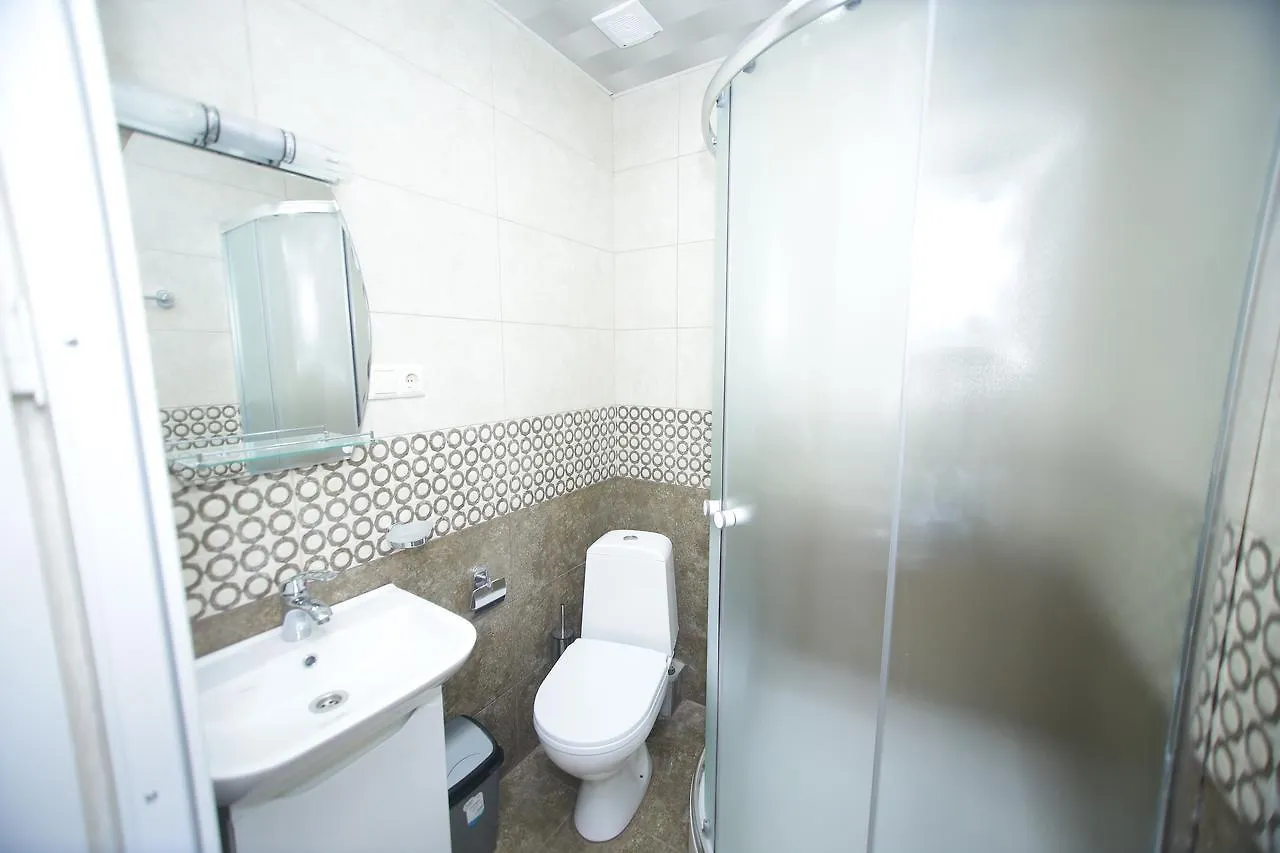בית הארחה טביליסי Four Rooms גאורגיה