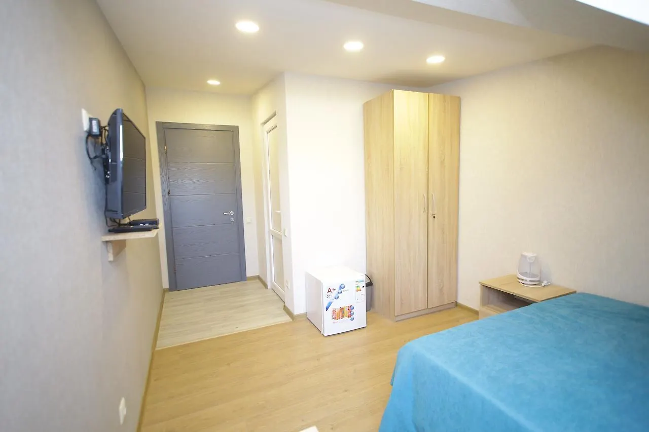 בית הארחה טביליסי Four Rooms
